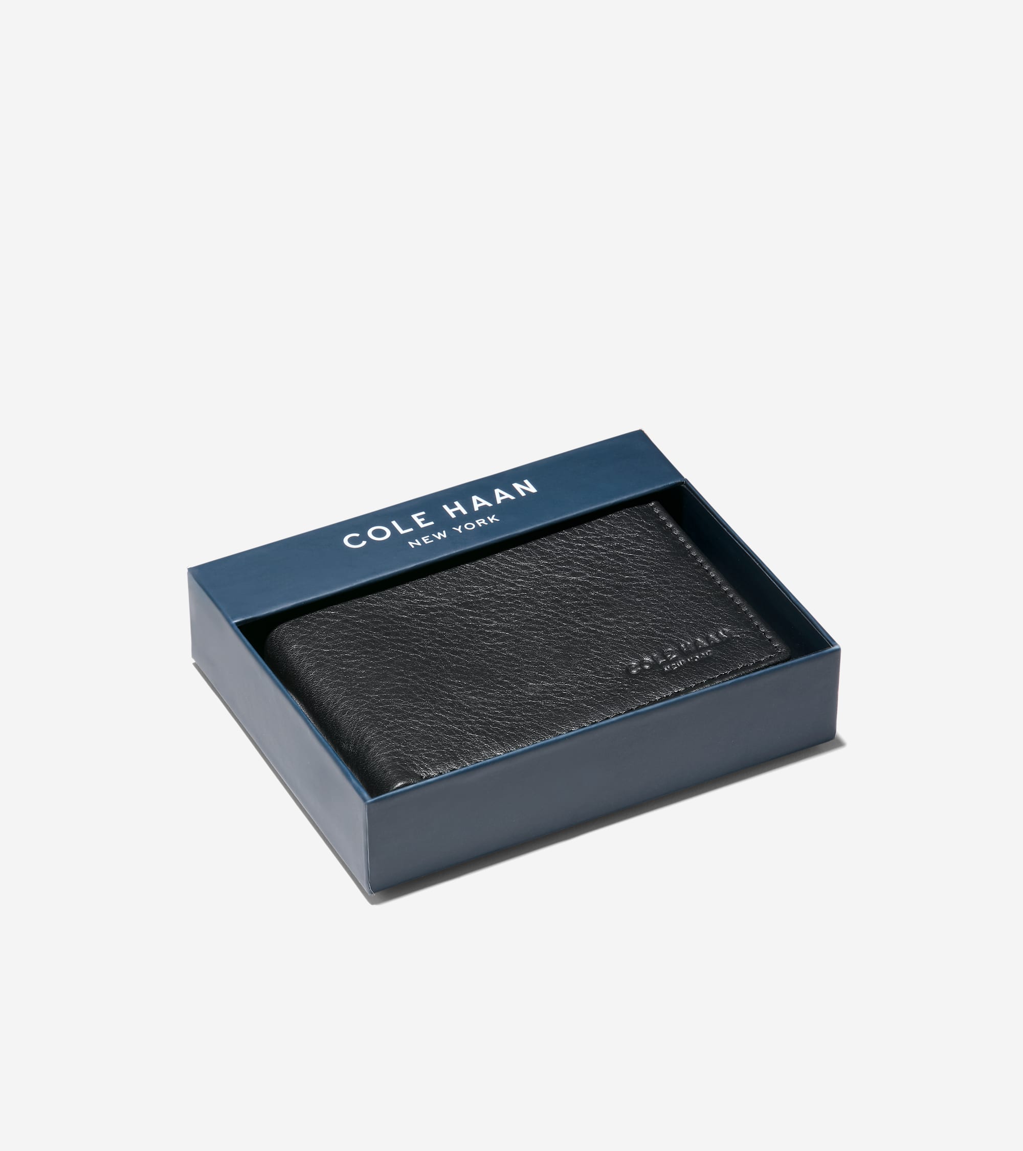 Men's Bifold Wallet with Embossed Logo - Image 4